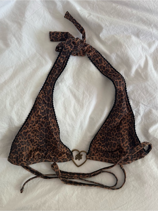 Frankie's Bikinis Other - NWOT Frankies Bikinis x Bella Hadid Frank Bikini Top in Leopard Print